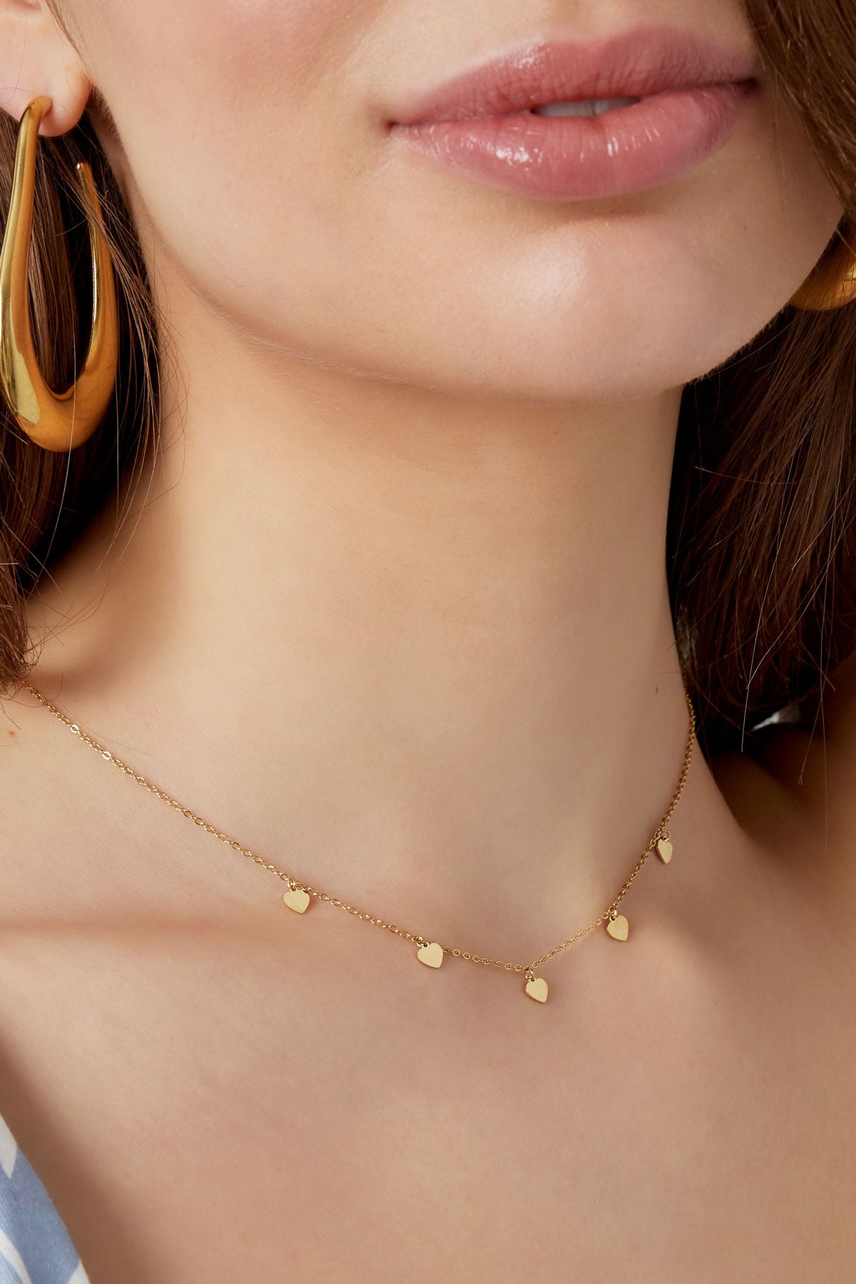 Schlichte Halskette mit Herzanhängern – Goldfarbe - Goldfarbefarbe