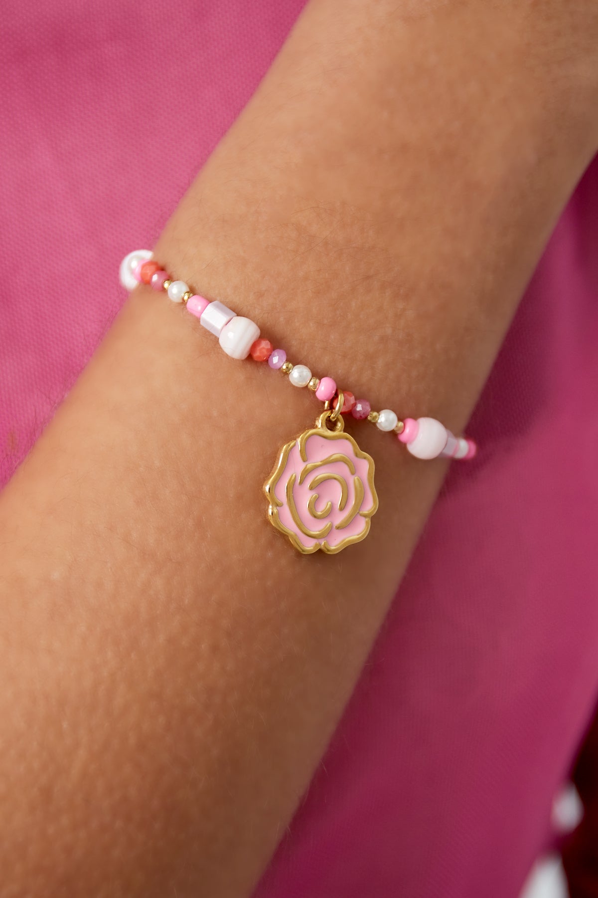 Perlenrosenarmband - Rosa- und