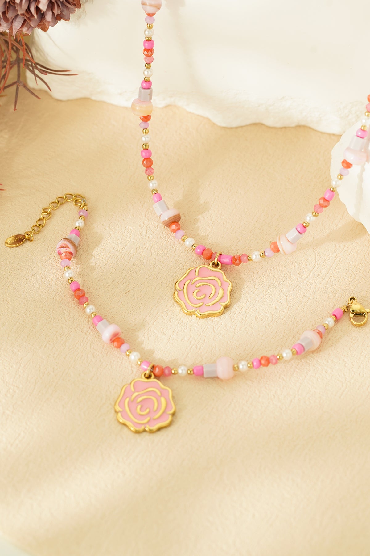 Perlenrosenarmband - Rosa- und