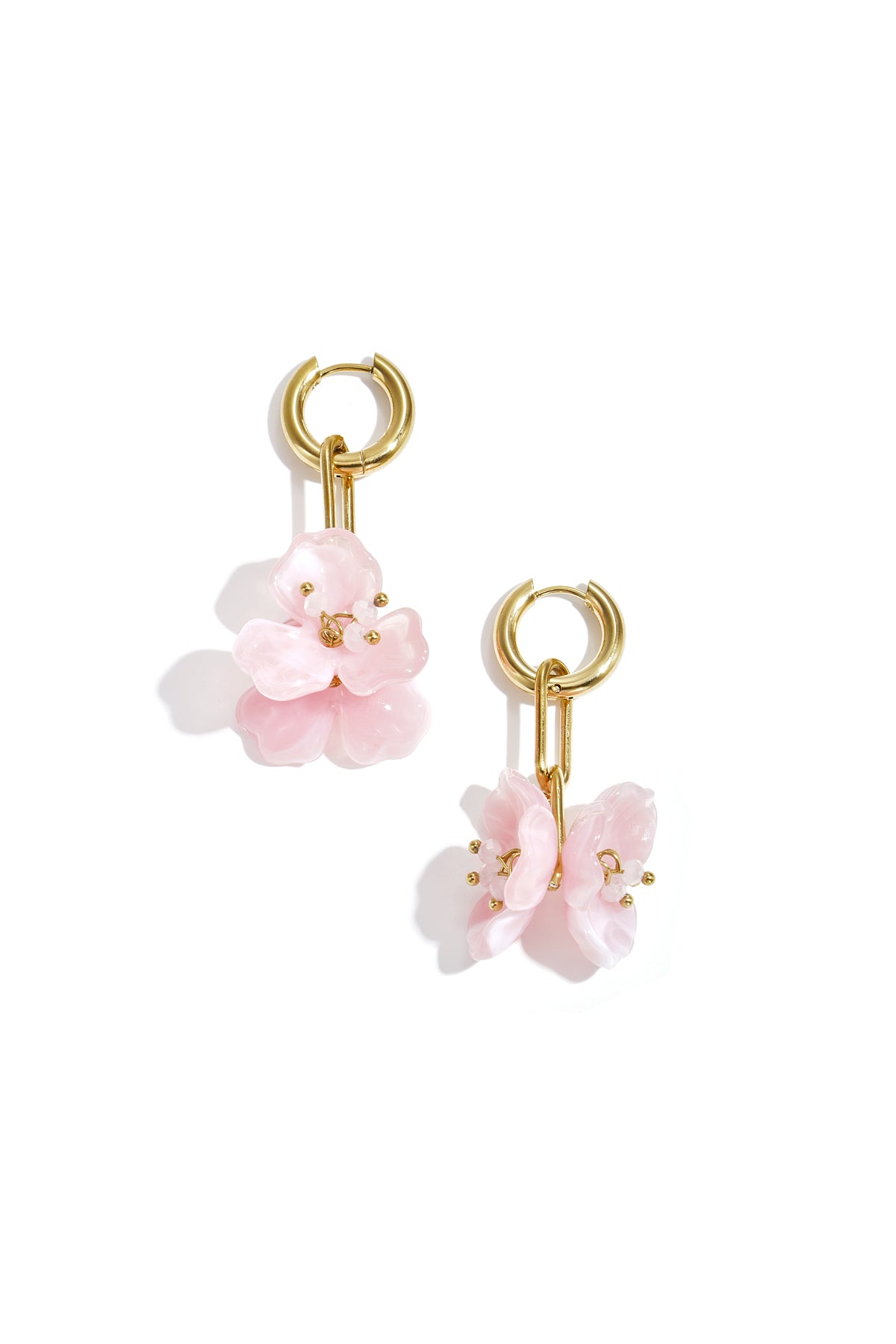 Blumenohrringe mit Perlen