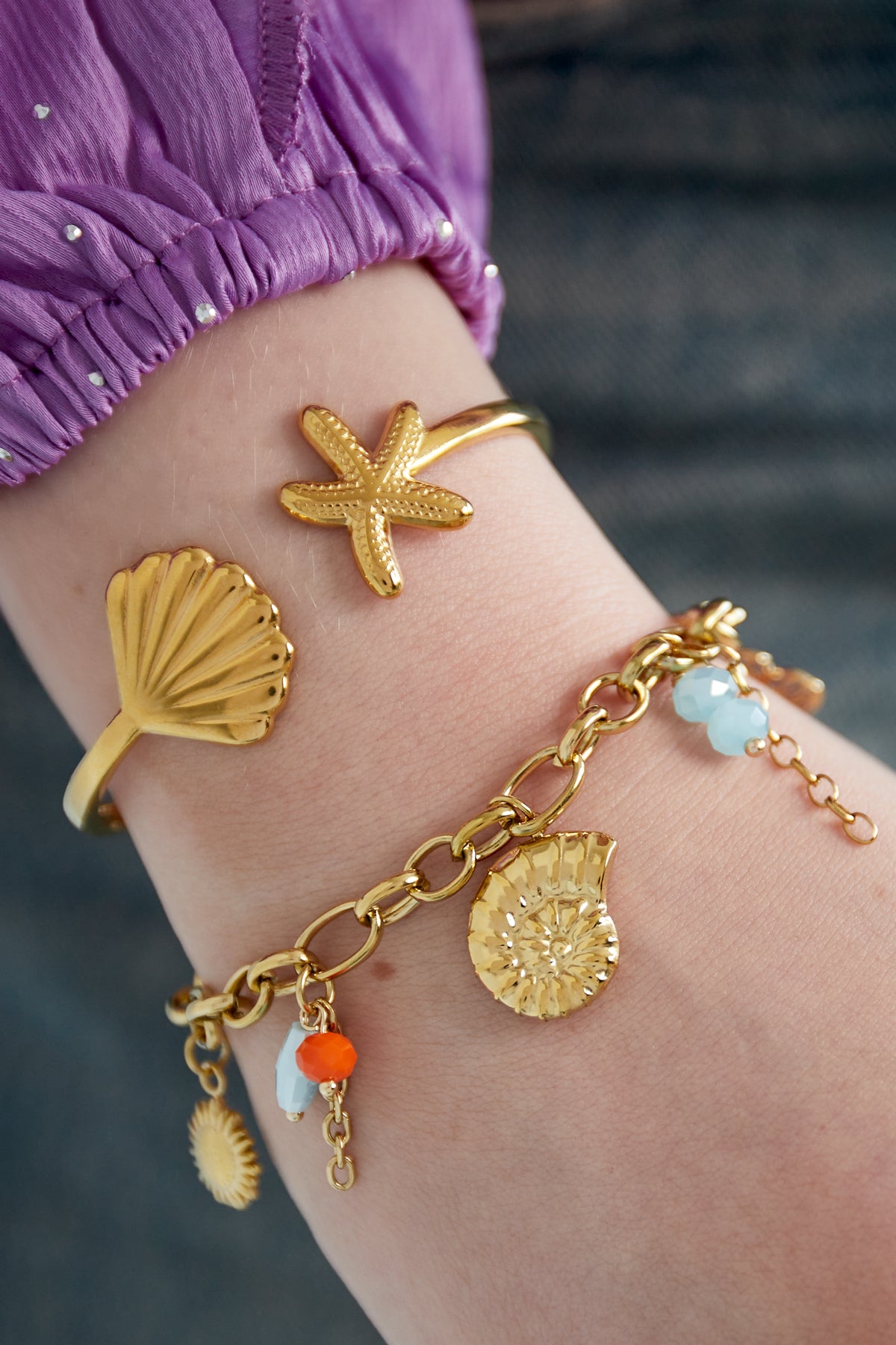 Goldenes Sonnenarmband