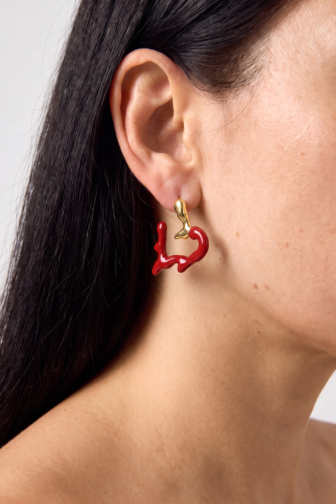 Herzförmige Ohrringe aus Edelstahl, schlichte Serie „Damenschmuck“