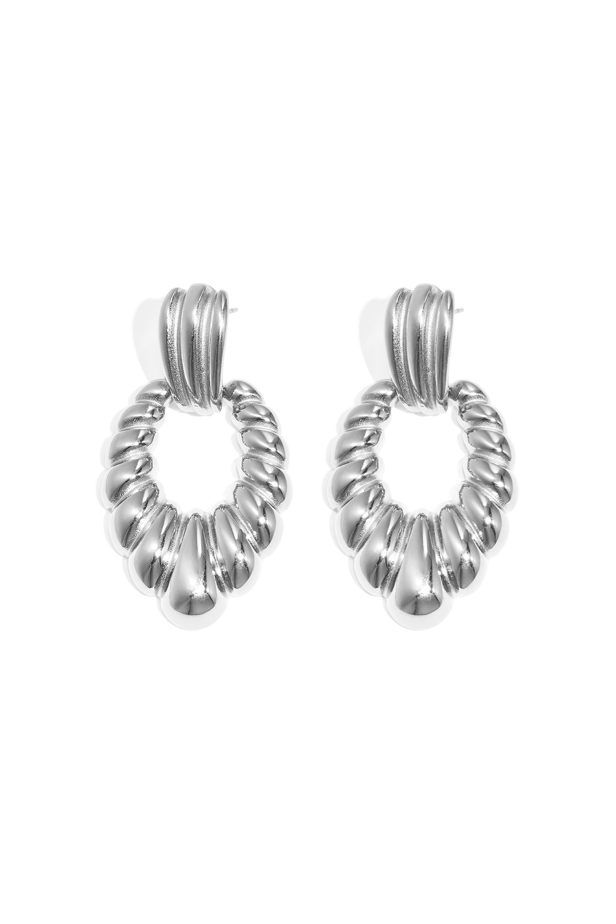 Statement-Ohrringe mit Muschelmotiv