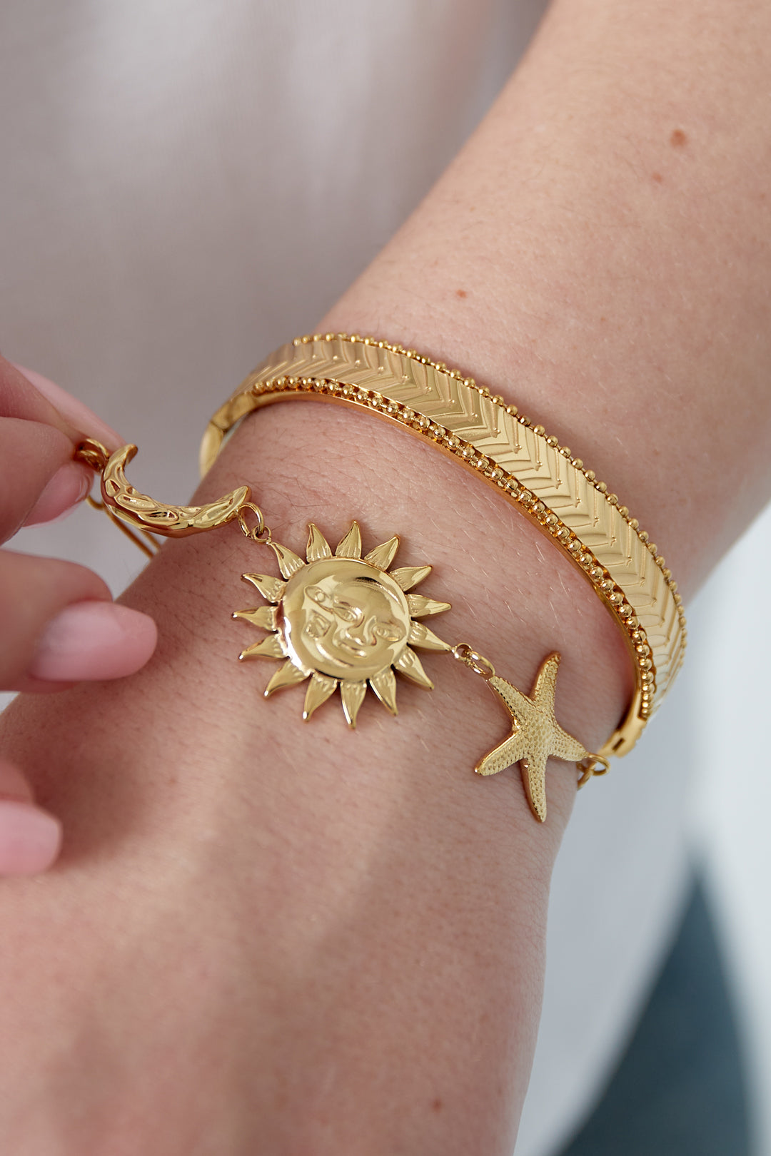 Pfeilarmband